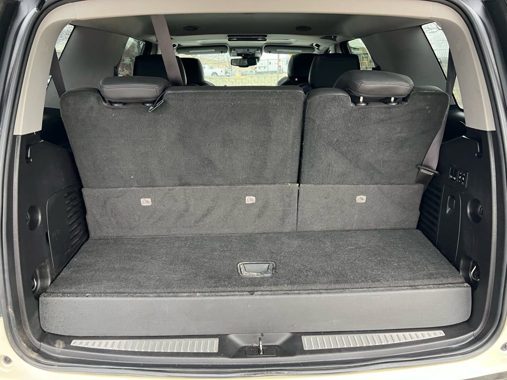 Used 2015 Cadillac Escalade Premium image 25