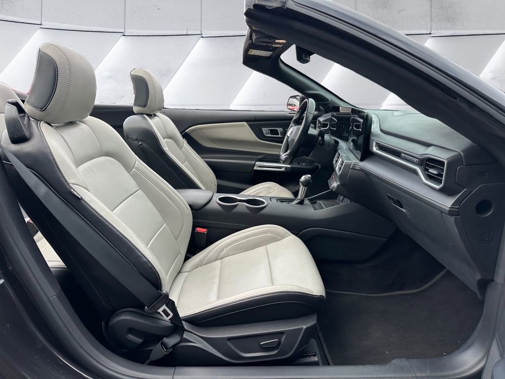 Used 2024 Ford Mustang Premium image 13