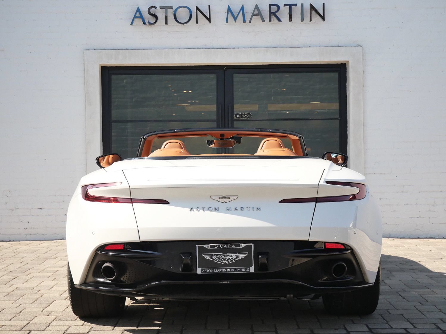 Used 2023 Aston Martin DB11 Volante RWD image 17