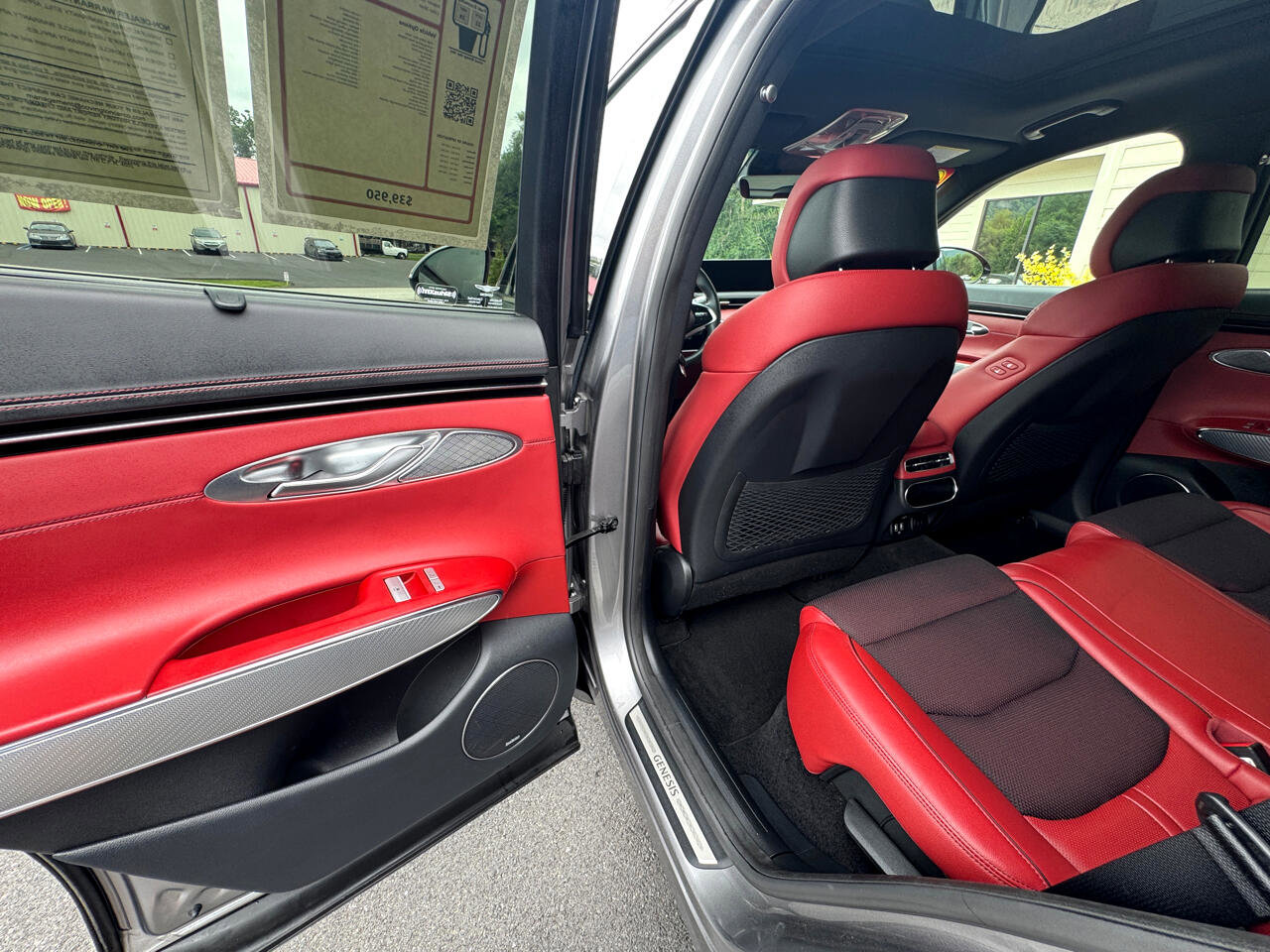 Used 2022 Genesis GV70 2.5T w/ Sport Prestige Package image 12