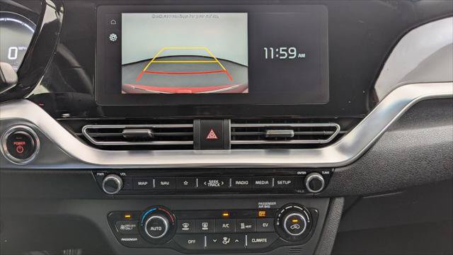Used 2022 Kia Niro EX FWD image 30