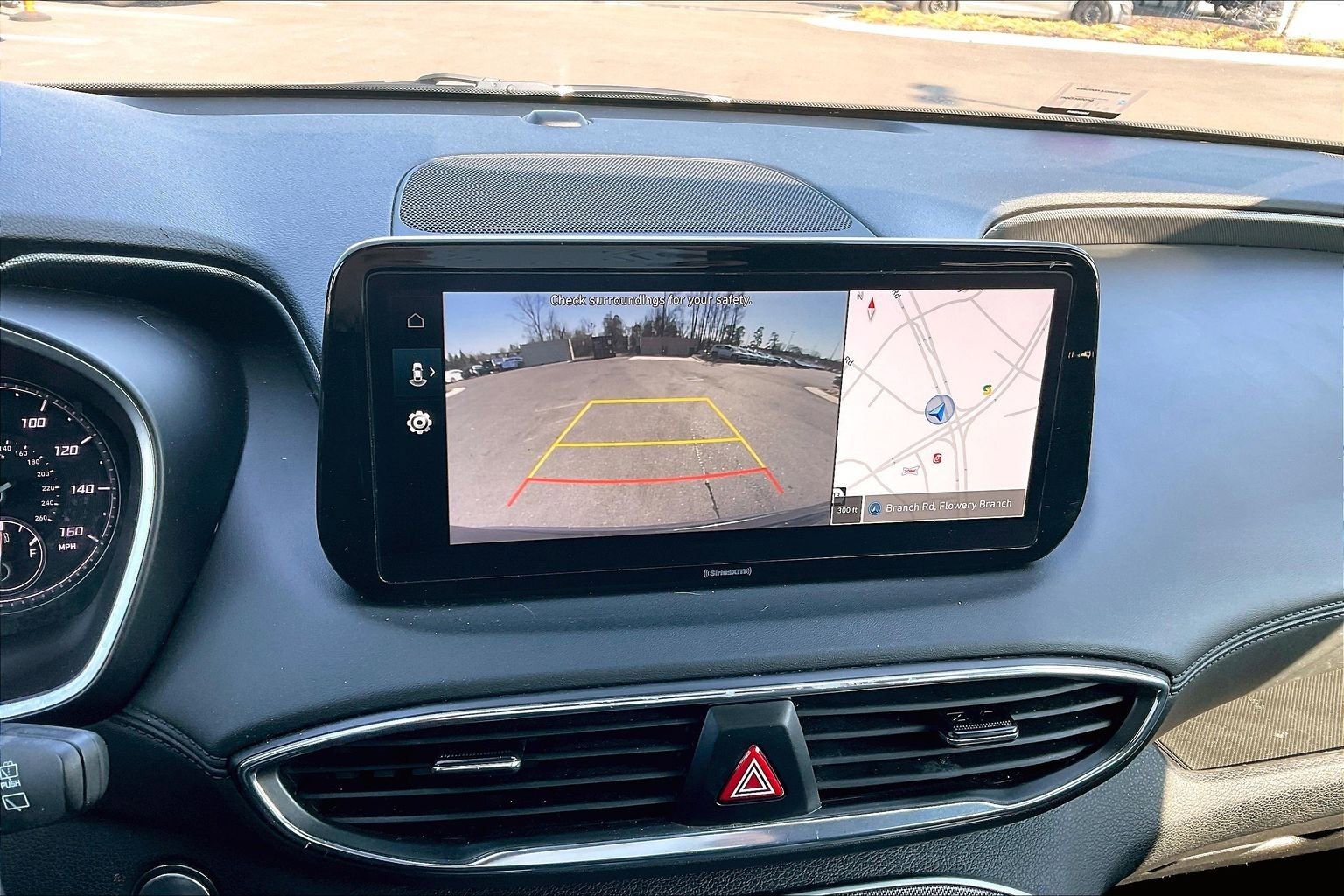 Used 2023 Hyundai Santa Fe SEL image 14