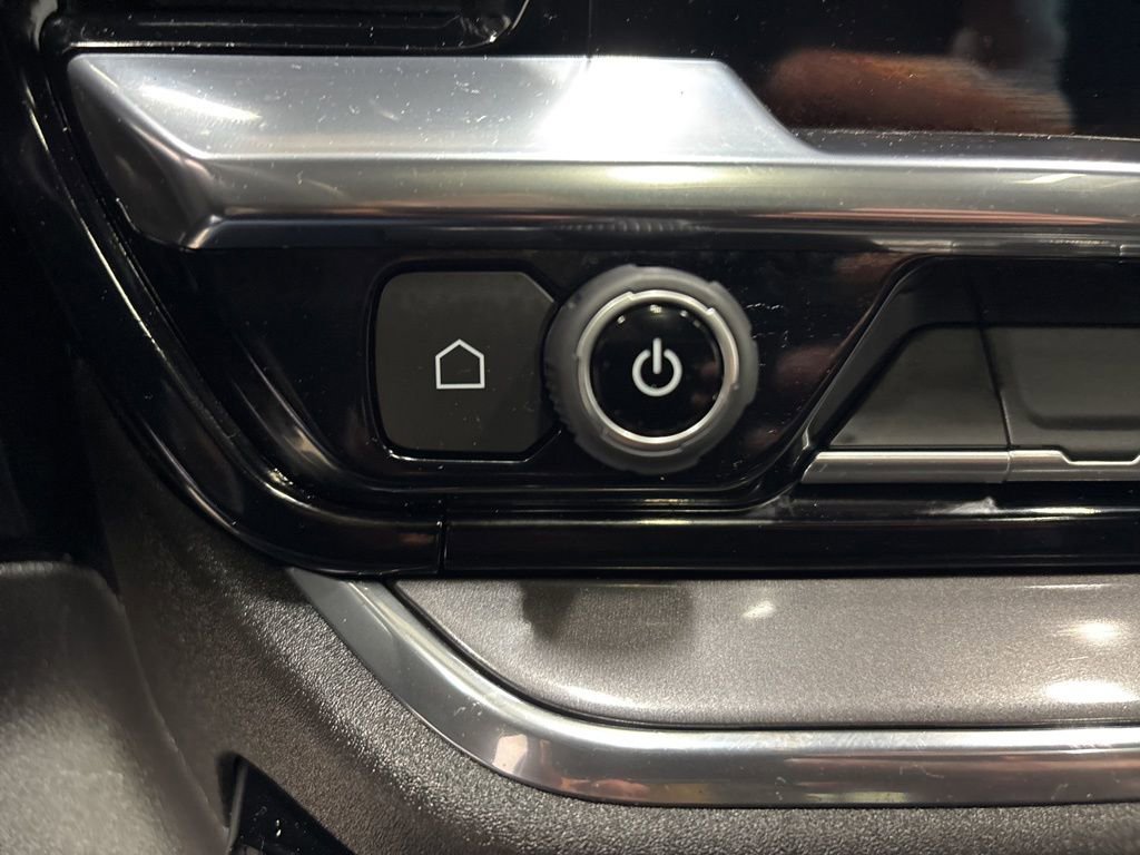 Used 2024 Chevrolet Silverado 2500 High Country w/ High Country Premium Package image 26