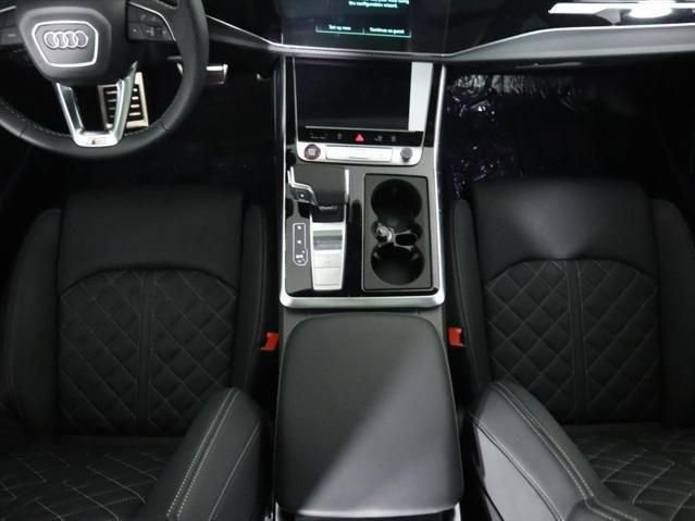 New 2025 Audi SQ7 Prestige image 16