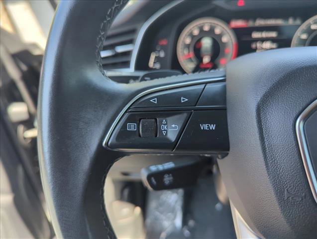 Used 2022 Audi Q8 Premium image 10