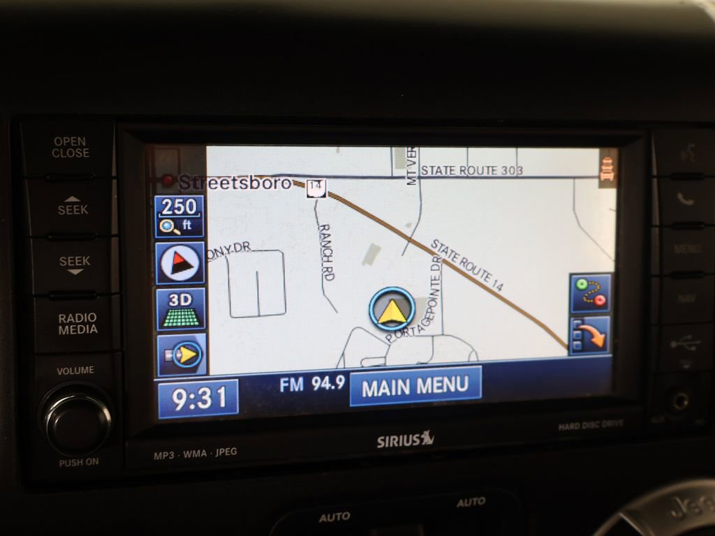 Used 2014 Jeep Wrangler Unlimited Rubicon AWD/4WD image 37