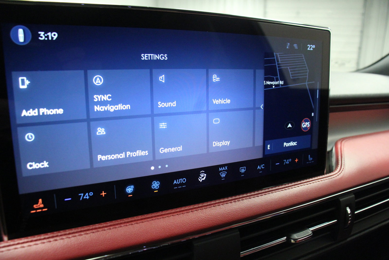 Used 2024 Lincoln Corsair Grand Touring w/ Equipment Group 301A AWD/4WD image 24