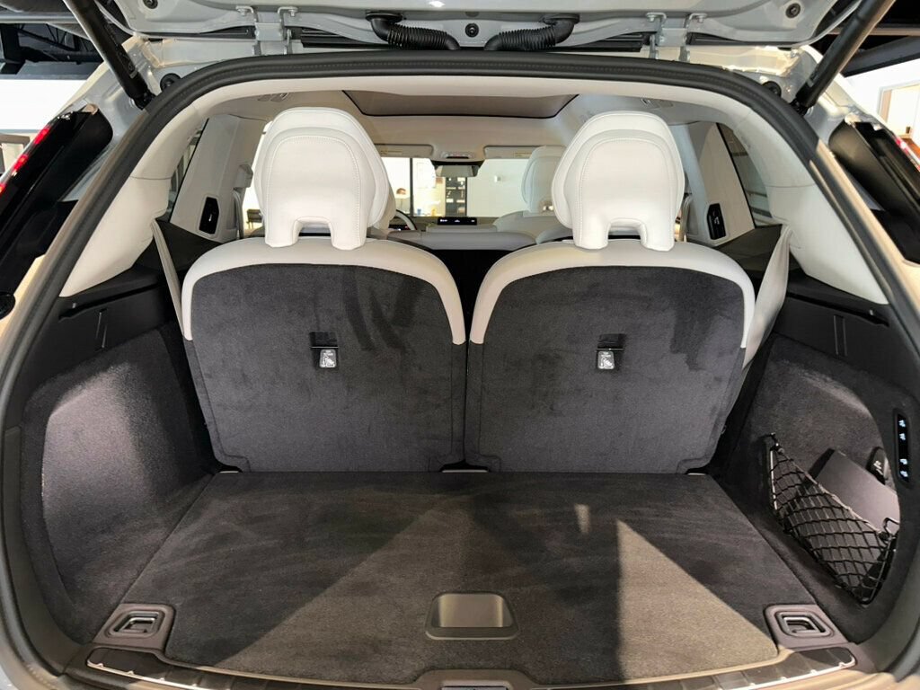 Used 2025 Volvo EX90 Ultra AWD/4WD image 27