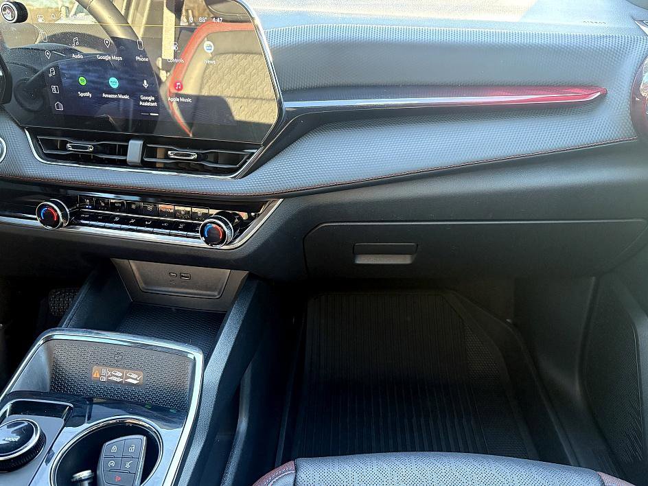 Used 2025 Chevrolet Equinox RS w/ Convenience Package III image 14