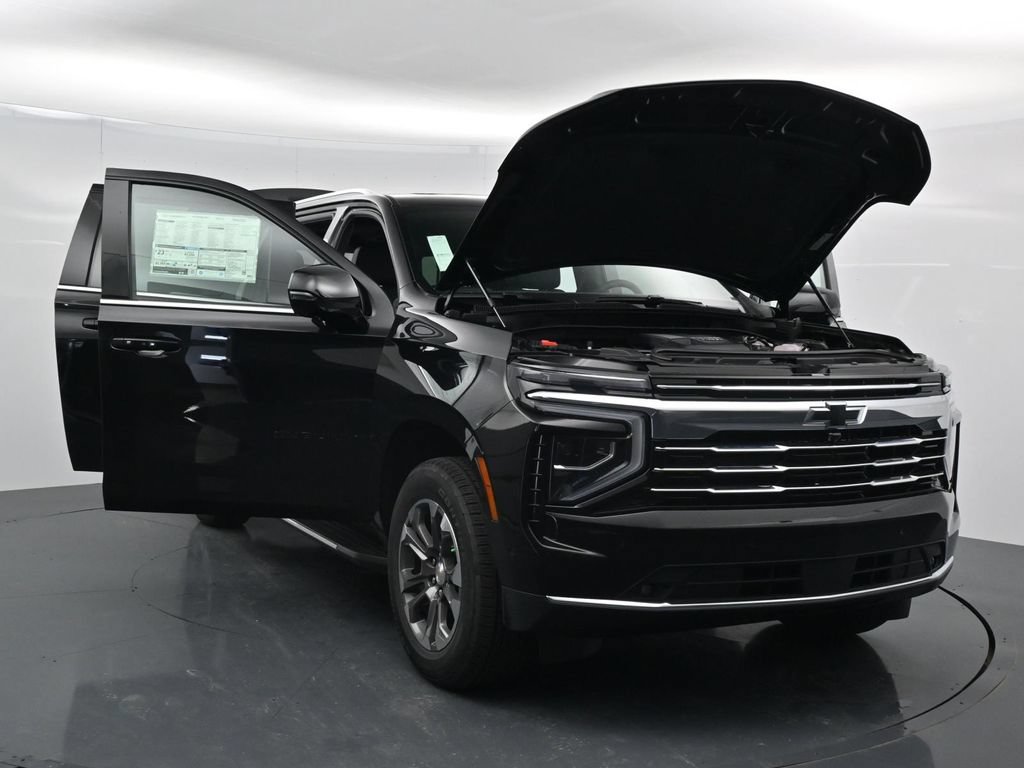 New 2026 Chevrolet Suburban LT w/ Comfort Package RWD image 35
