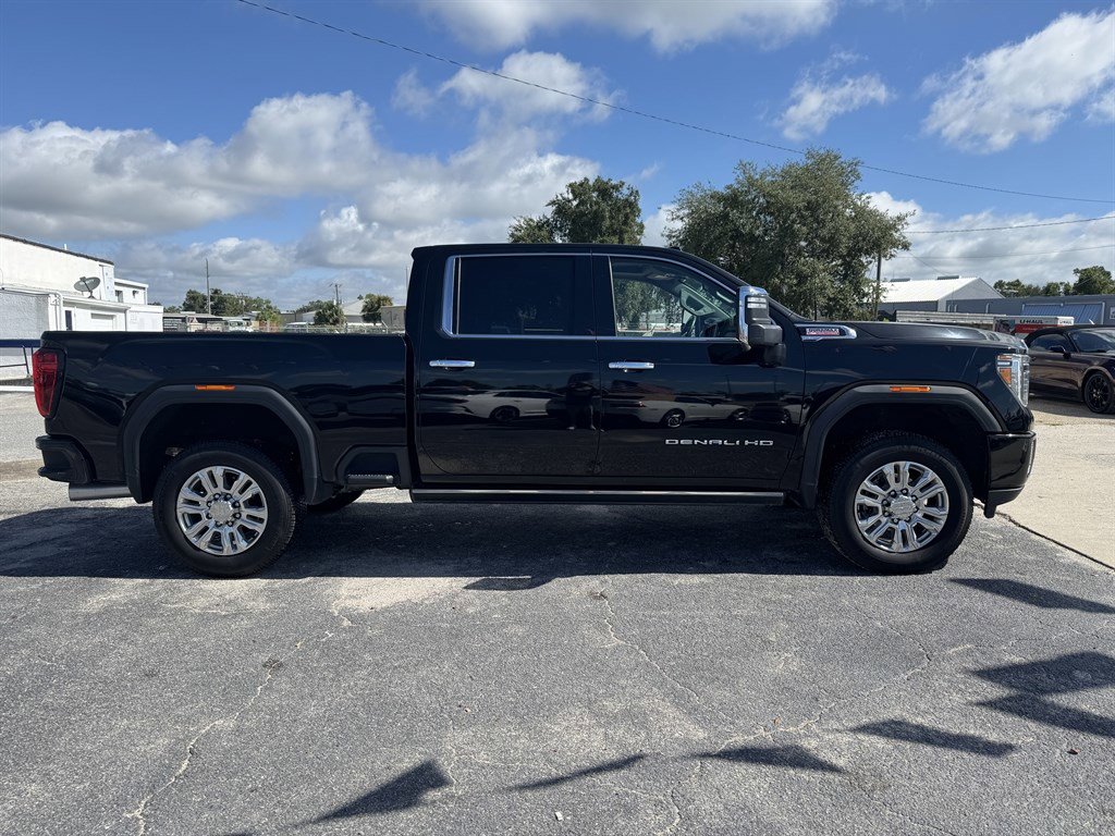 Used 2023 GMC Sierra 2500 Denali image 3