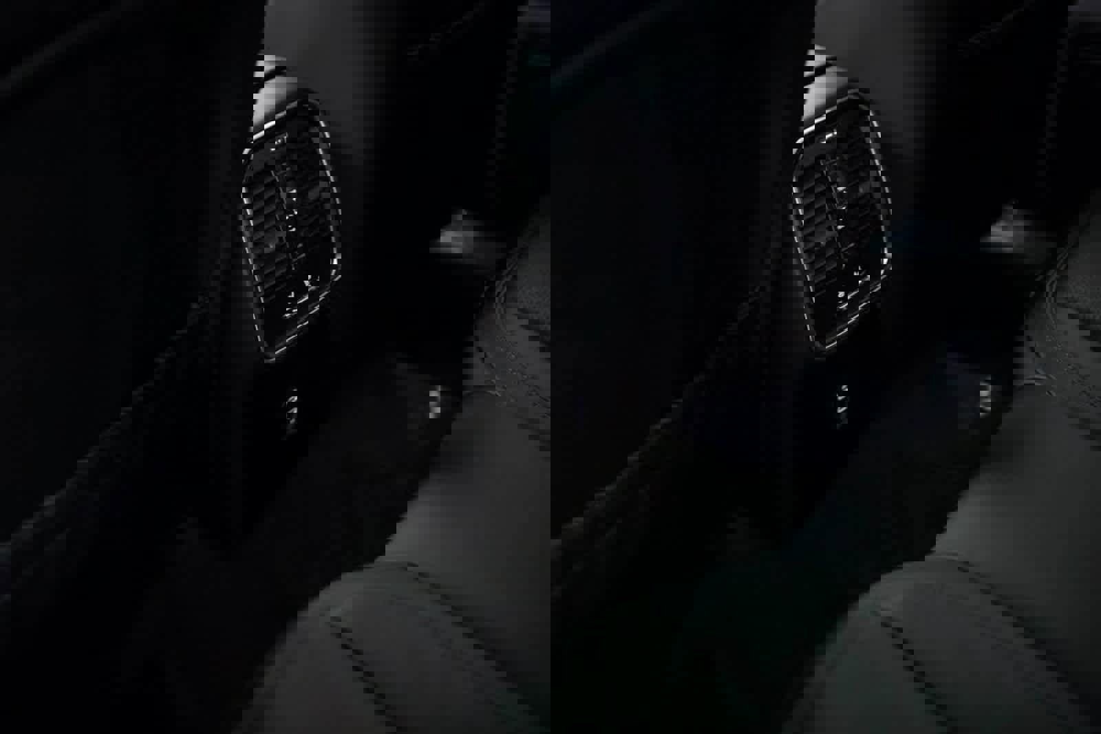 Certified 2025 Porsche Macan Turbo image 28