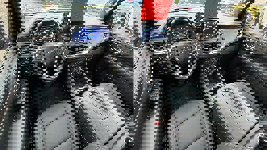 Certified 2024 Chevrolet Suburban Z71 w/ Luxury Package image 24