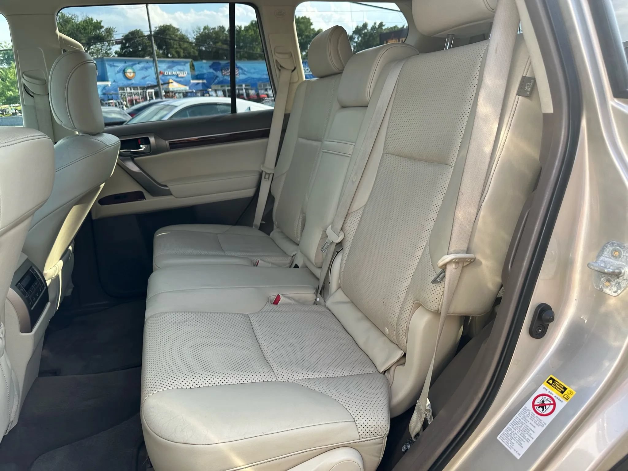 Used 2011 Lexus GX 460 w/ Comfort Plus Pkg AWD/4WD image 17
