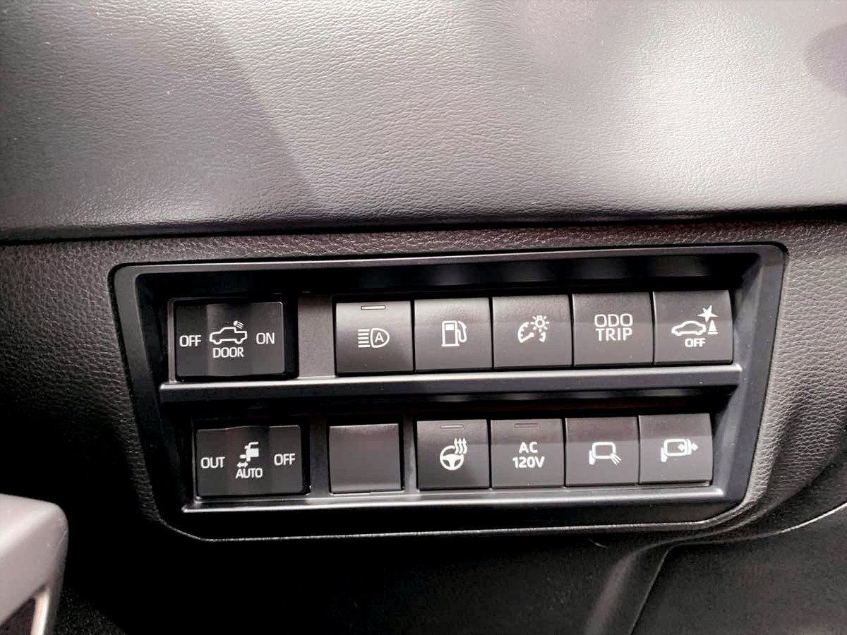 Used 2022 Toyota Tundra Platinum AWD/4WD image 24
