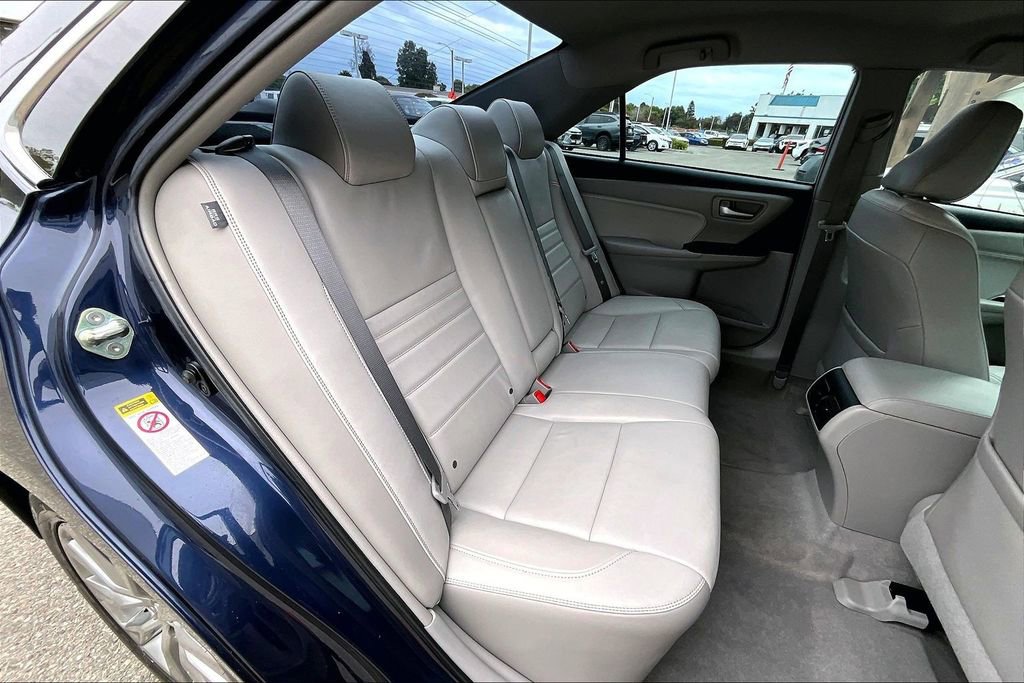 Used 2016 Toyota Camry XLE w/ Convenience Package FWD image 25
