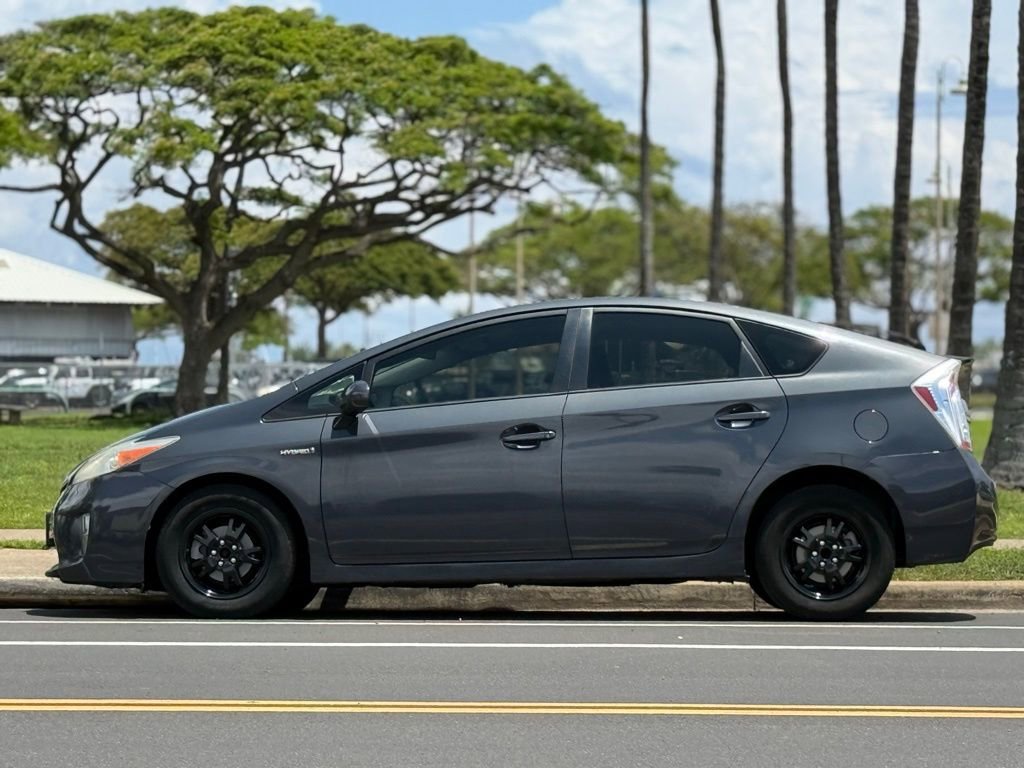 Used 2014 Toyota Prius One image 2