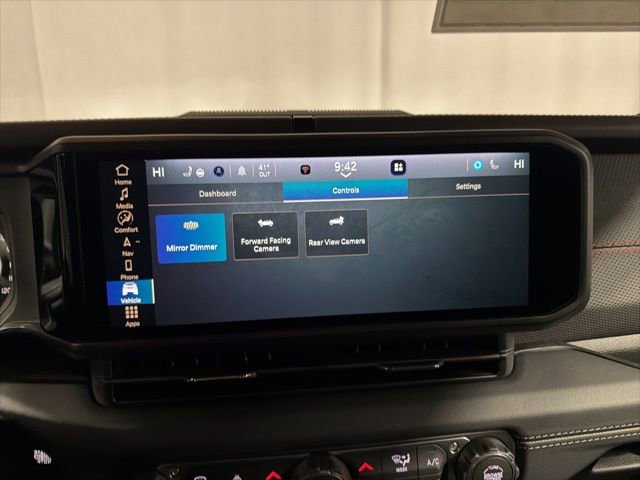 New 2026 Jeep Wrangler Unlimited Rubicon w/ Technology Group image 25