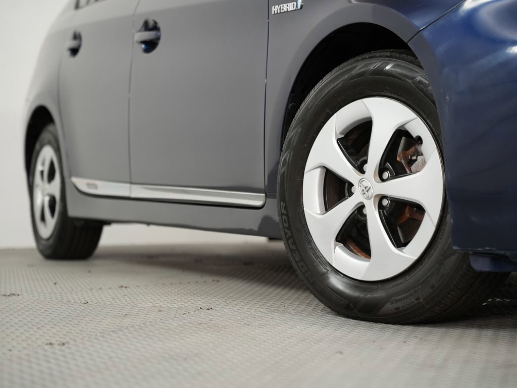 Used 2013 Toyota Prius Two FWD image 18