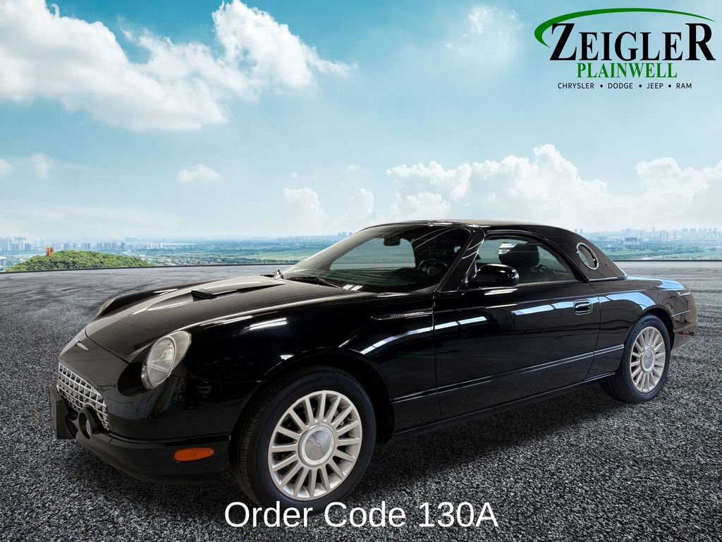 Used 2005 Ford Thunderbird image 2