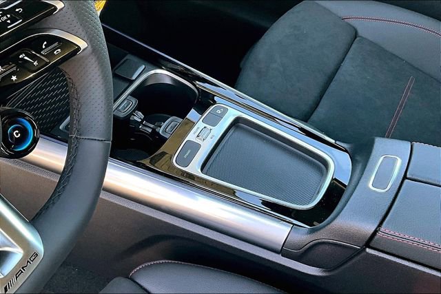 New 2025 Mercedes-Benz GLA 35 AMG 4MATIC image 11