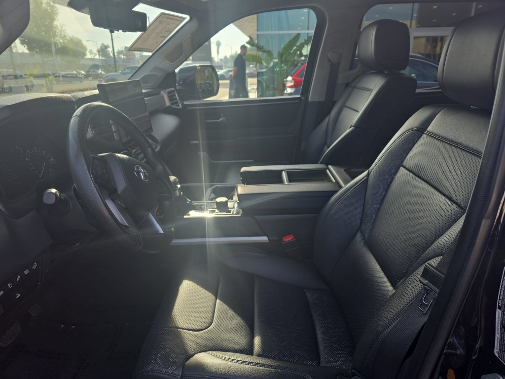 Used 2023 Toyota Tundra Limited AWD/4WD image 9
