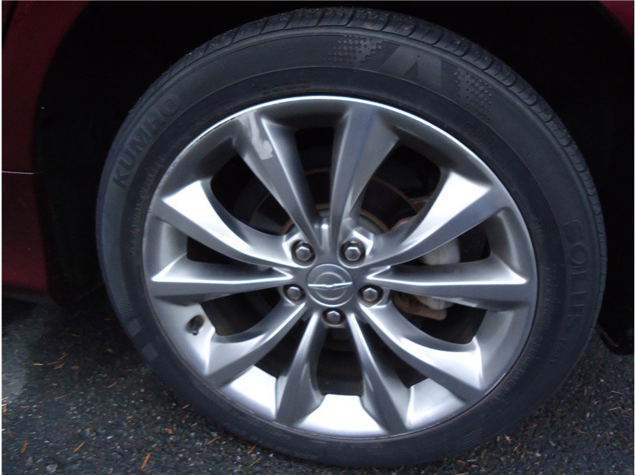 Used 2015 Chrysler 200 S w/ Navigation & Sound Group I image 26