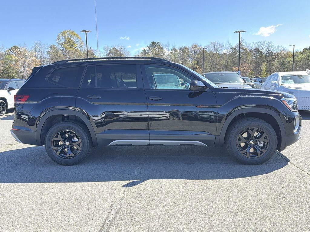 New 2026 Volkswagen Atlas Peak Edition image 6