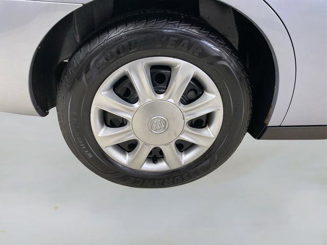 Used 2005 Buick LaCrosse CX image 16