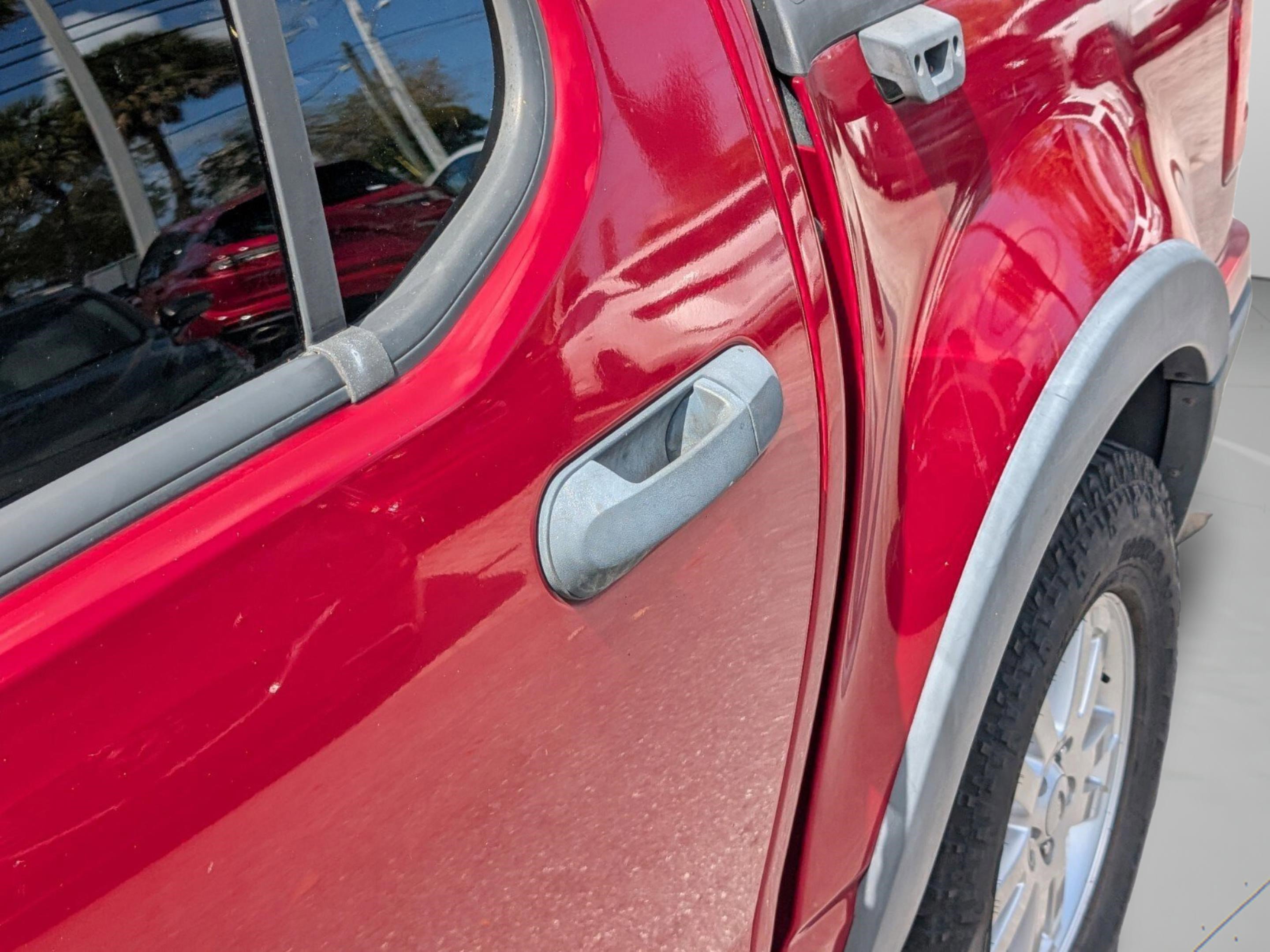 Used 2010 Ford Explorer Sport Trac XLT image 17