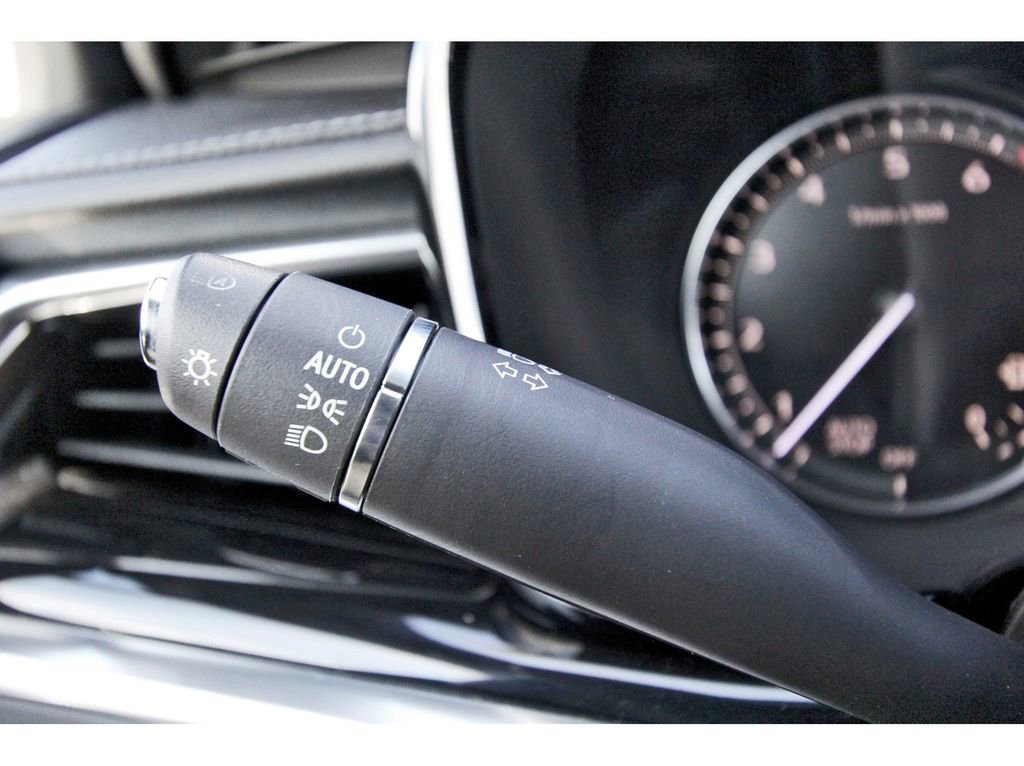 Used 2020 Cadillac XT6 Premium Luxury image 18