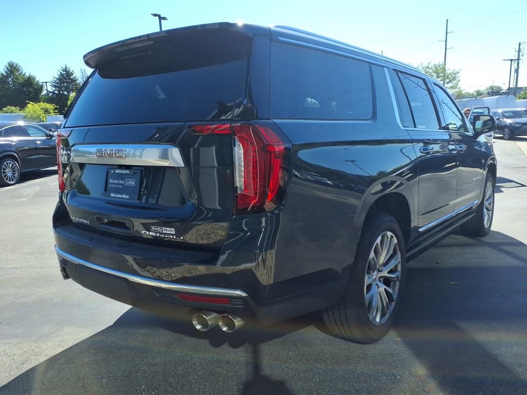 Used 2022 GMC Yukon XL Denali AWD/4WD image 6