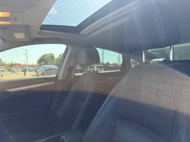 Used 2018 Honda Civic Touring image 9