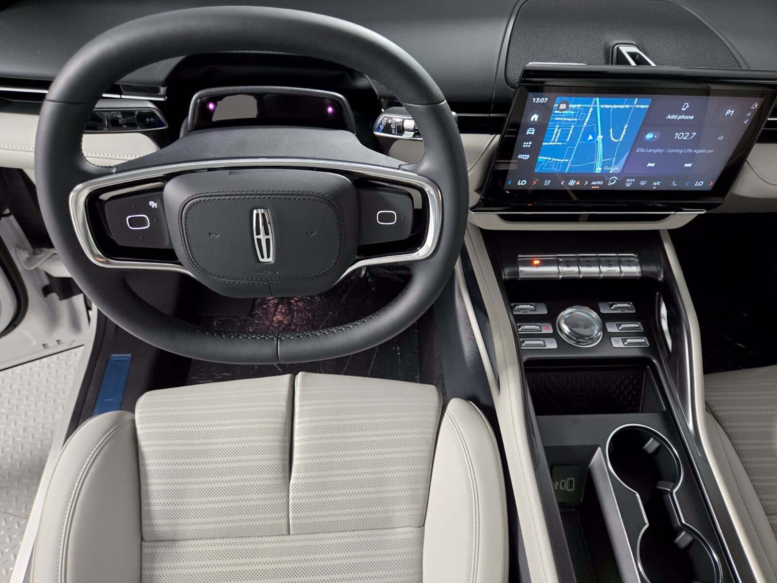 New 2026 Lincoln Nautilus Reserve AWD/4WD image 16