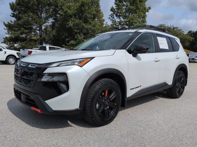 Used 2025 Nissan Rogue SV w/ Rock Creek Premium Package AWD/4WD image 8