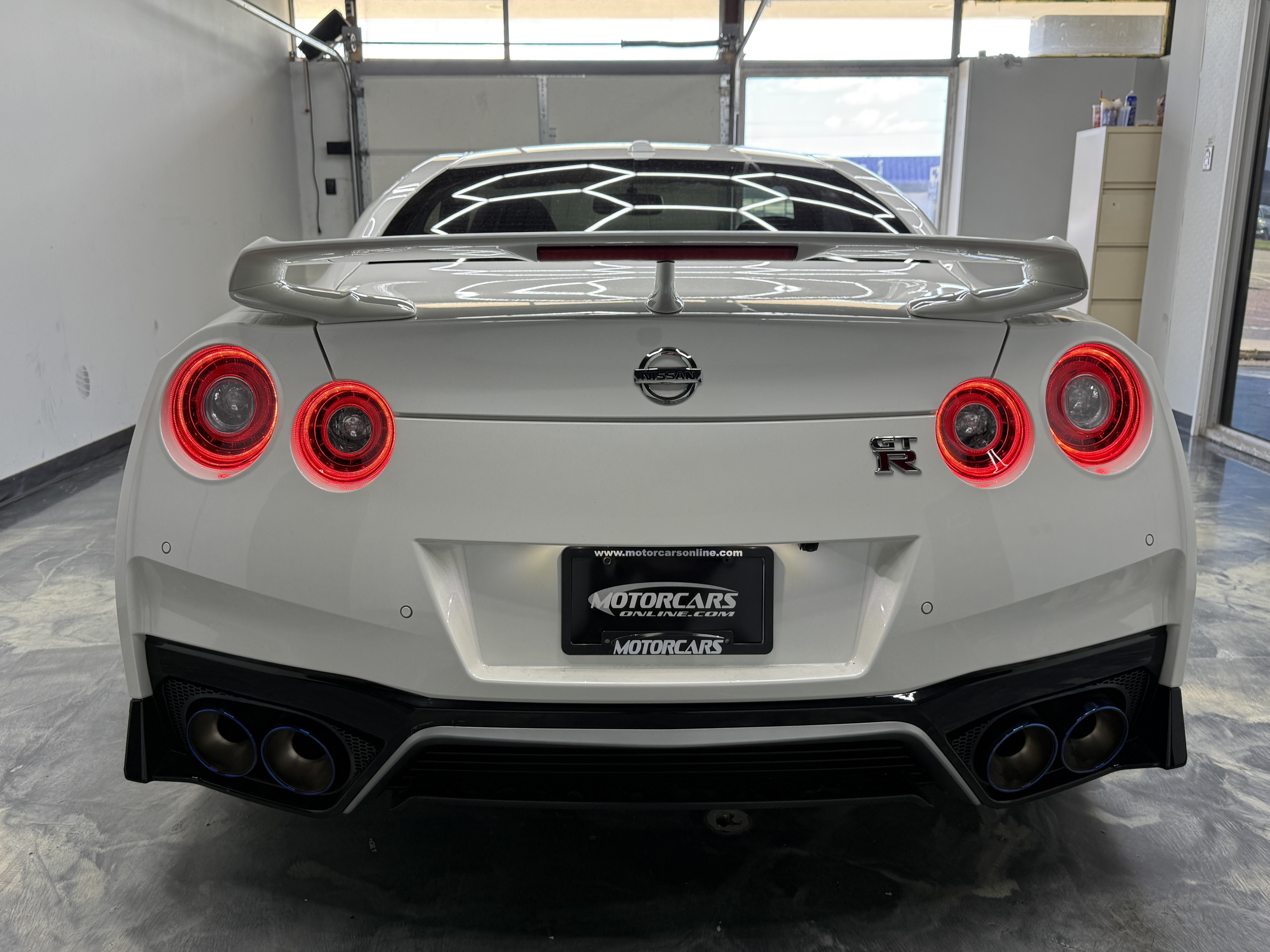 Used 2020 Nissan GT-R Premium AWD/4WD image 4