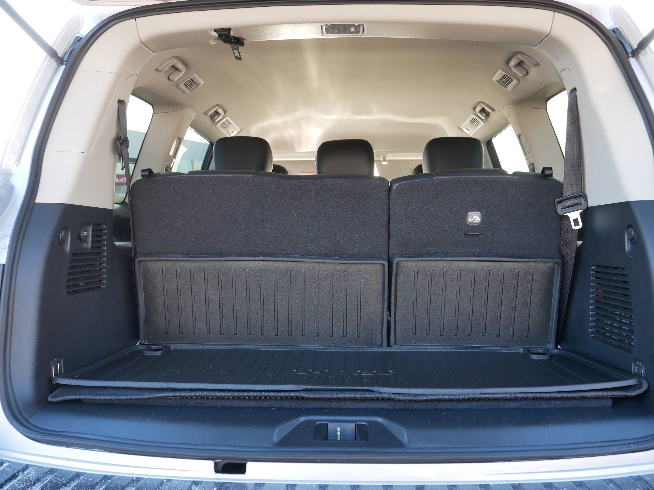 Certified 2024 Nissan Armada SV w/ Cargo Package image 18