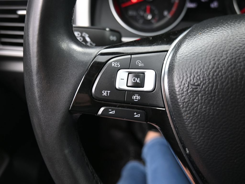 Used 2019 Volkswagen Atlas SE FWD image 12