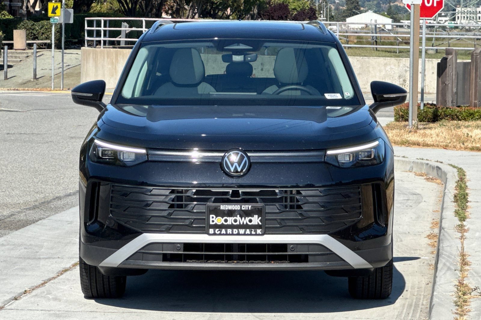 New 2025 Volkswagen Tiguan SE AWD/4WD image 9