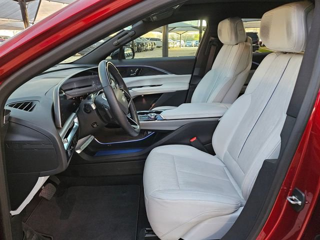 Certified 2024 Cadillac Lyriq Luxury image 23