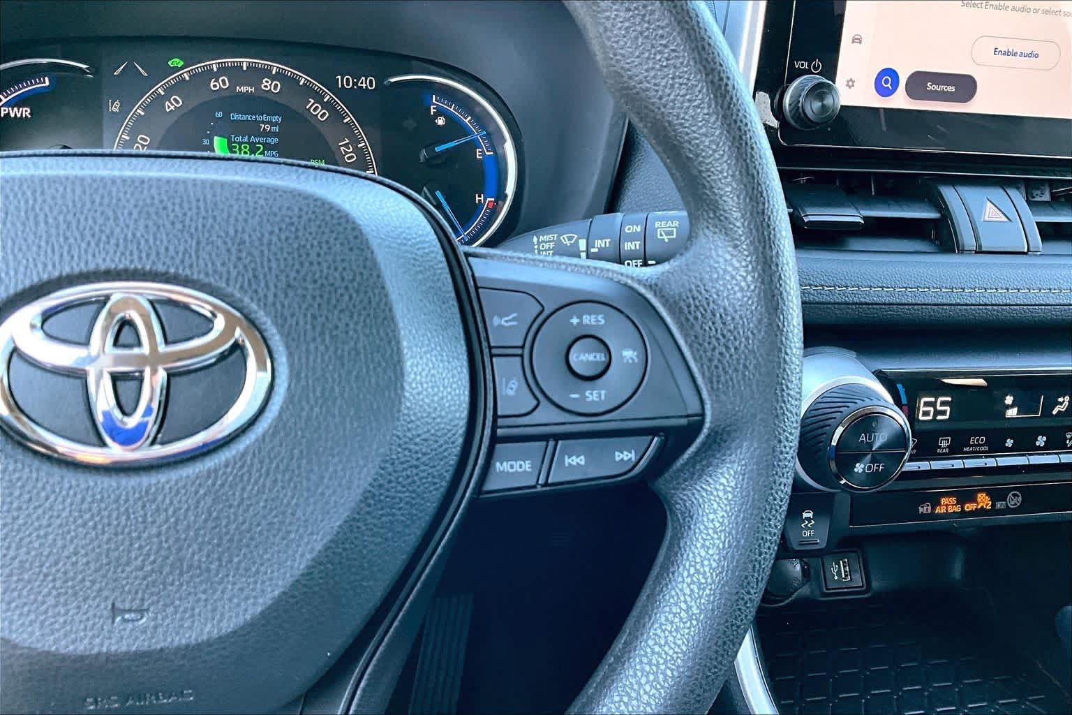 Certified 2025 Toyota RAV4 XLE AWD/4WD image 24