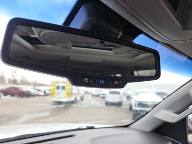 Certified 2018 Chevrolet Suburban Premier AWD/4WD image 16