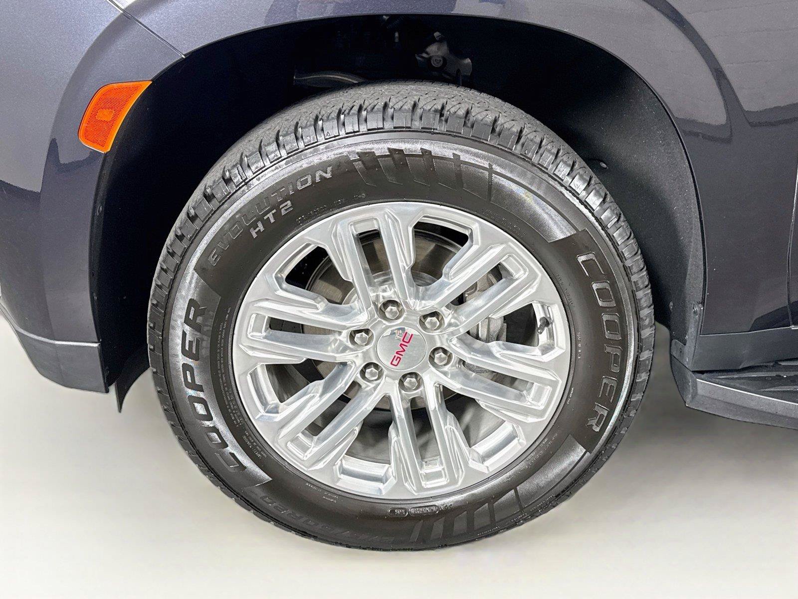 Used 2023 GMC Yukon SLT RWD image 47