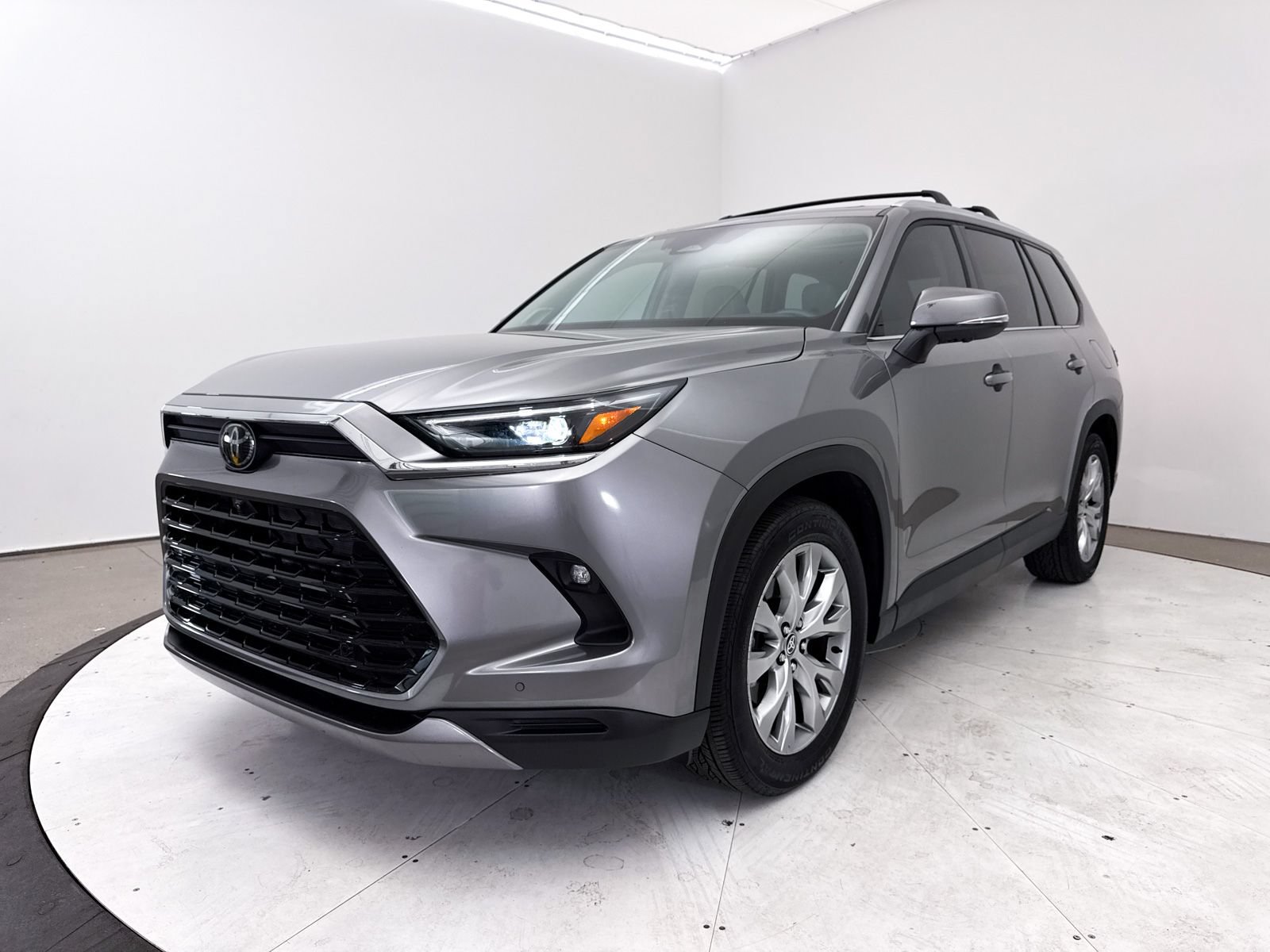 Used 2025 Toyota Grand Highlander FWD image 14