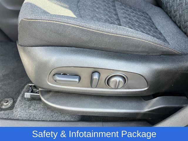 Used 2024 Chevrolet Equinox LT image 19