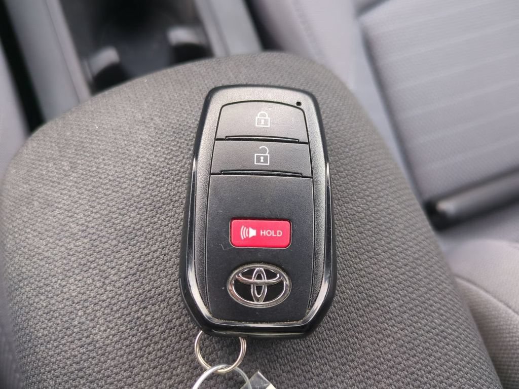 Used 2023 Toyota Corolla Cross AWD Hybrid image 35