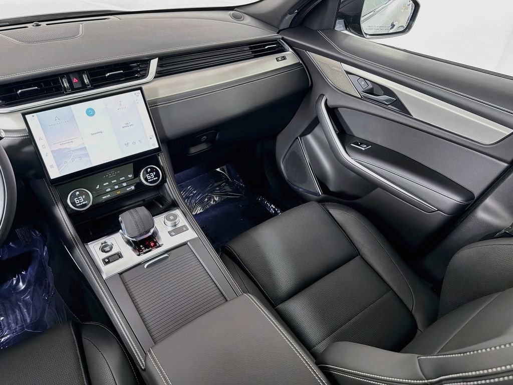 Certified 2025 Jaguar F-PACE R-Dynamic S AWD/4WD image 25
