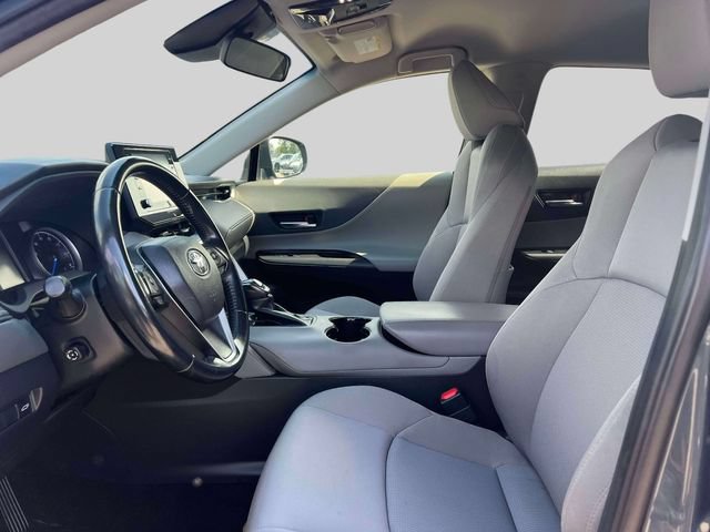 Certified 2021 Toyota Venza LE w/ Carpet Mat Package (TMS) AWD/4WD image 19