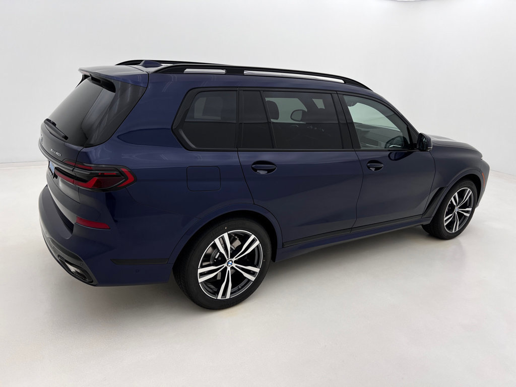 New 2027 BMW X7 xDrive40i w/ M Sport Package AWD/4WD image 4