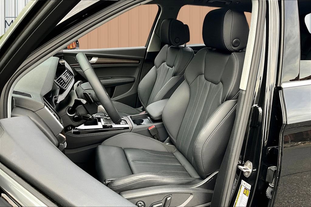 Used 2025 Audi Q5 2.0T Premium Plus w/ Premium Plus Package image 21